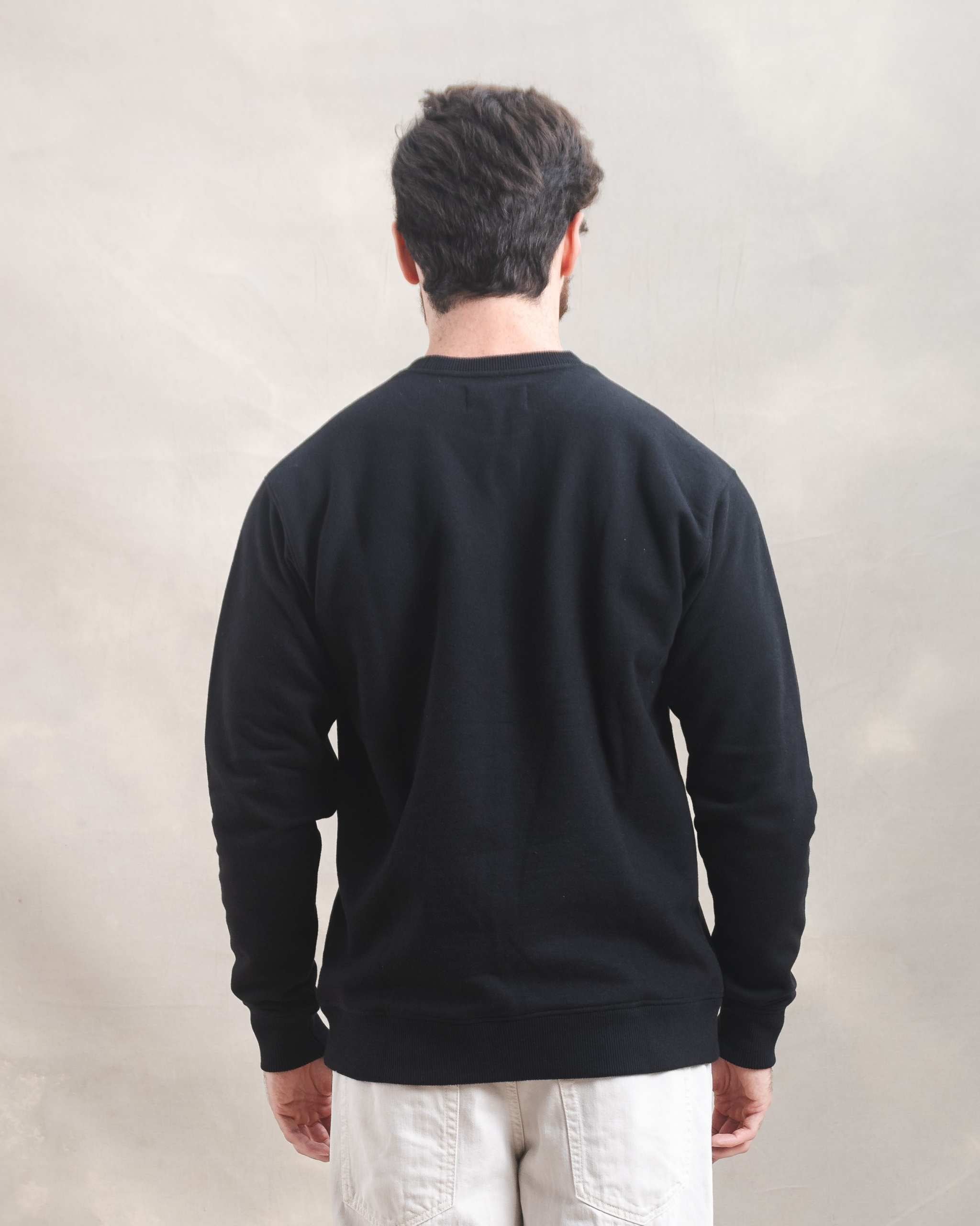 Polera Crewneck Negra