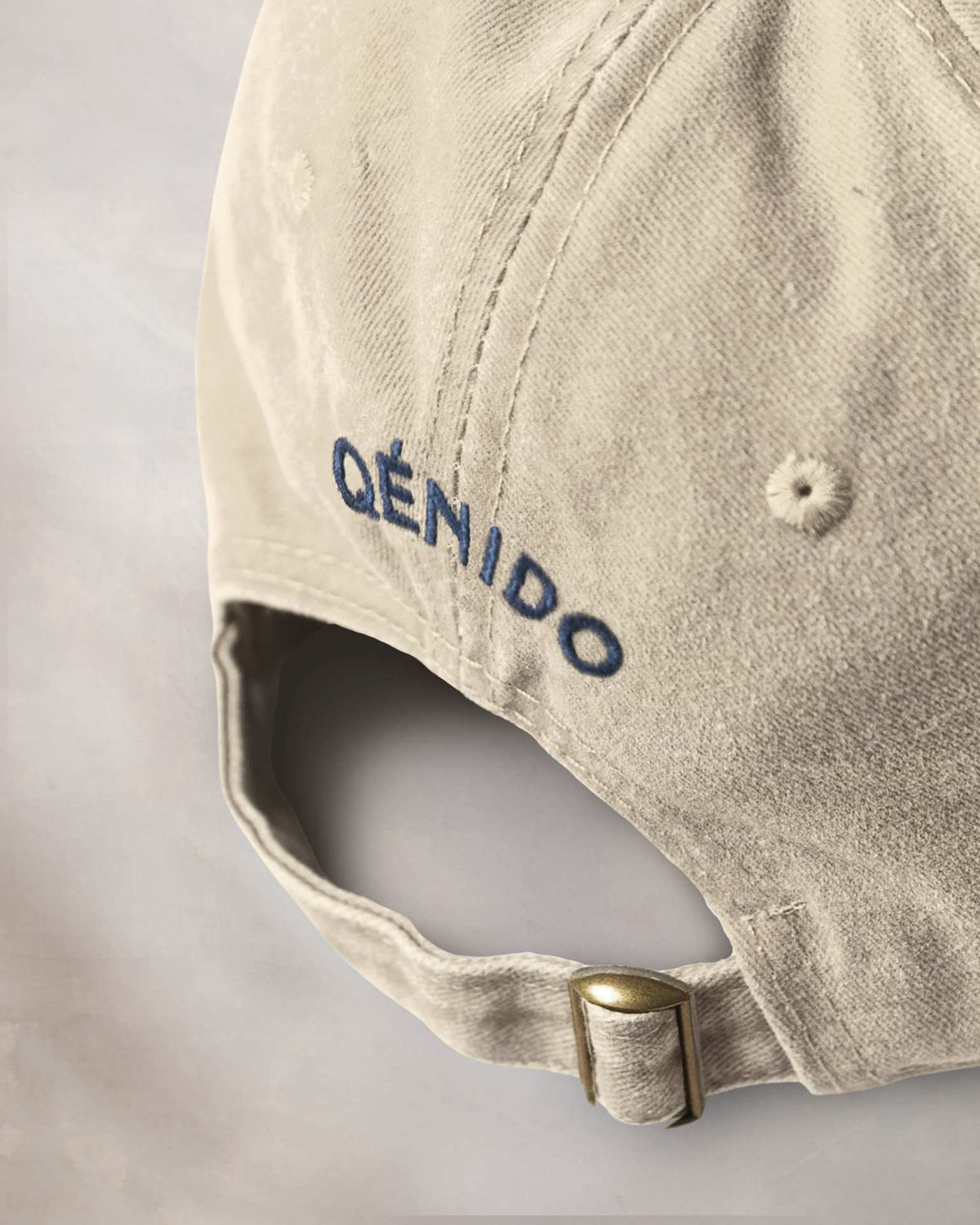 Gorra Beige Claro Classic Qénido